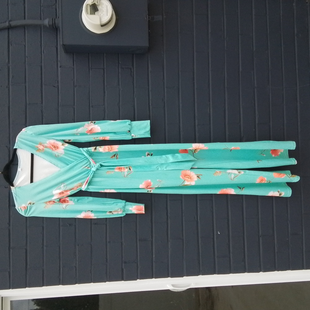 "No Brand" Small Nylon Floral Belted Jumpsuit